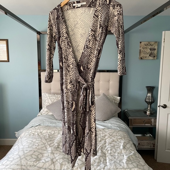 EUC DvF Furstenberg SnakePrint Python Julian 2 - Picture 5 of 6